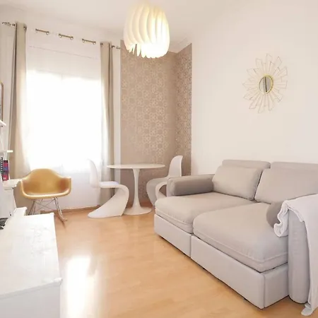 Modern And Elegant Apartmán