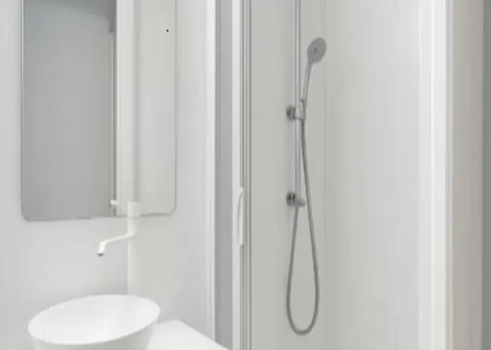 Apartament Modern And Elegant *